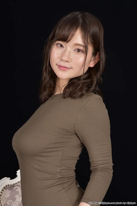 momozono rena